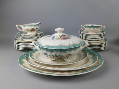 Lot 466 - A ROYAL DOULTON 'KINGSWOOD' PATTERN PART DINNER SERVICE