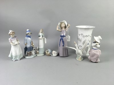 Lot 569 - A LOT OF FIVE LLADRO FIGURES, TWO OTHER FIGURES AND A CERAMIC VASE