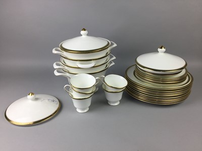 Lot 590 - A WEDGWOOD CHESTER PATTERN DINNER AND TEA SERVICE