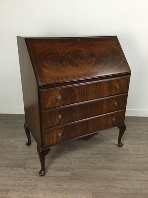 Lot 548 - A MAHOGANY  BUREAU