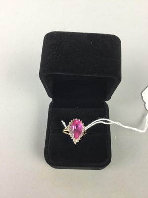 Lot 615 - A GEM SET CLUSTER RING