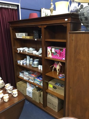 Lot 641 - A MAHOGANY OPEN BOOKCASE