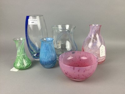 Lot 651 - A COLLECTION OF MOTTLED CAITHNESS AND OTHER GLASS