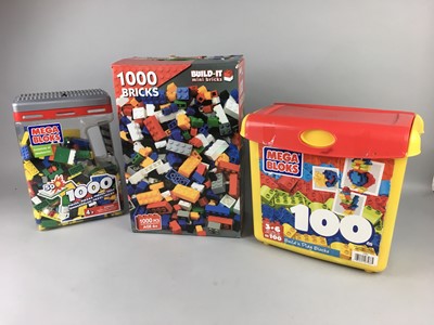 Lot 565A - A COLLECTION OF LEGO AND MEGA BLOCK