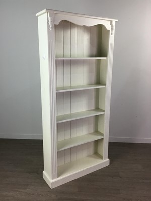 Lot 140A - A CONTEMPORARY WHITE/IVORY PAINTED BOOKCASE