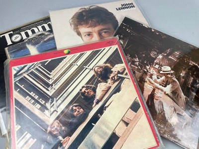 Lot 122 - A COLLECTION OF VINYL RECORDS