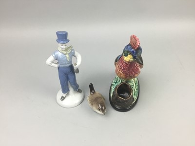 Lot 117 - A GOEBEL MODEL OF A PERCHED BIRD AND OTHER CERAMIC ANIMALS AND FIGURES