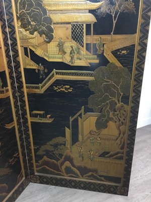 Lot 1057 - A JAPANESE FOLDING ROOM SCREEN