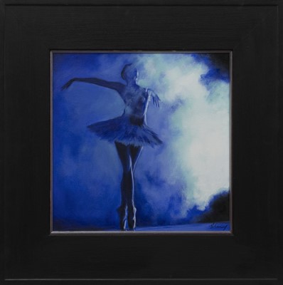 Lot 336 - OUT OF THE SHADOWS, AN OIL BY LAURA KEARNEY
