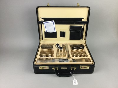 Lot 294 - A VERSAILLES OF FRANCE CASE OF PLATED CUTLERY