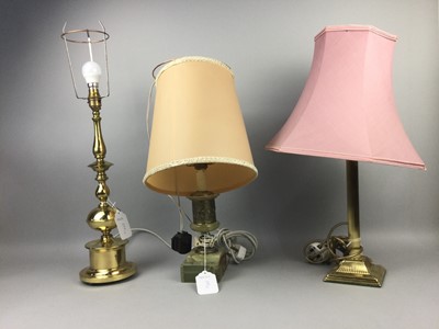 Lot 275 - A BRASS COLUMN TABLE LAMP AND TWO OTHER TABLE LAMPS