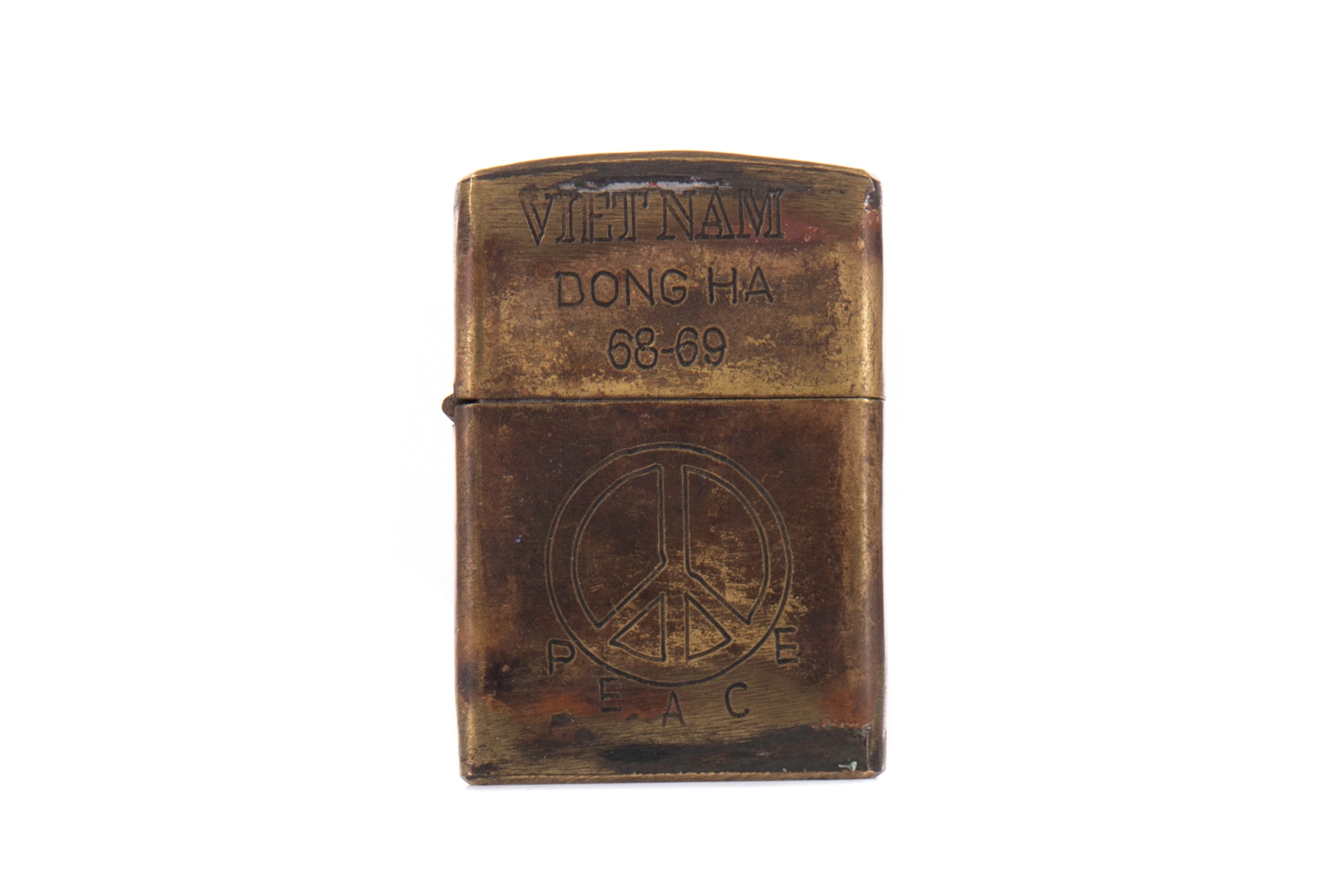 Lot 11 - A VIETNAM WAR PERIOD ZIPPO LIGHTER