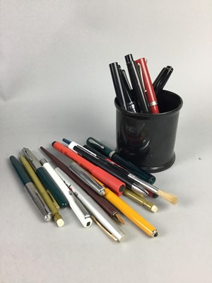 Lot 257 - A LOT OF MODERN FOUNTAIN AND OTHER PENS