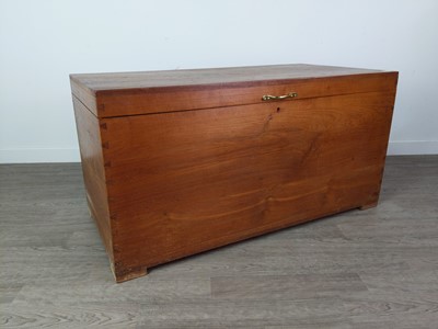 Lot 441 - A HARDWOOD BLANKET CHEST