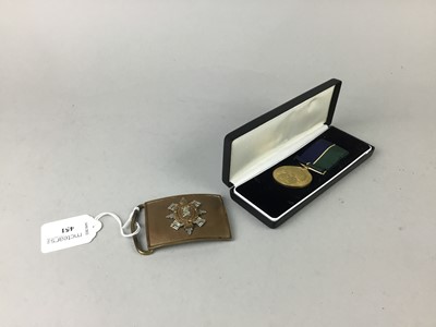 Lot 451 - A ROYAL HIGHLAND FUSILIERS 50TH ANNIVERSARY MEDAL, ALONG WITH A BELT BUCKLE