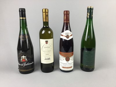 Lot 469 - A LOT OF TWELVE BOTTLES OF WHITE WINE