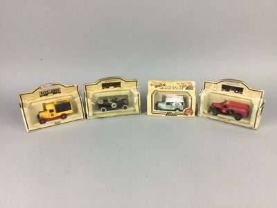 Lot 969 - A COLLECTION OF DIE-CAST VEHICLES