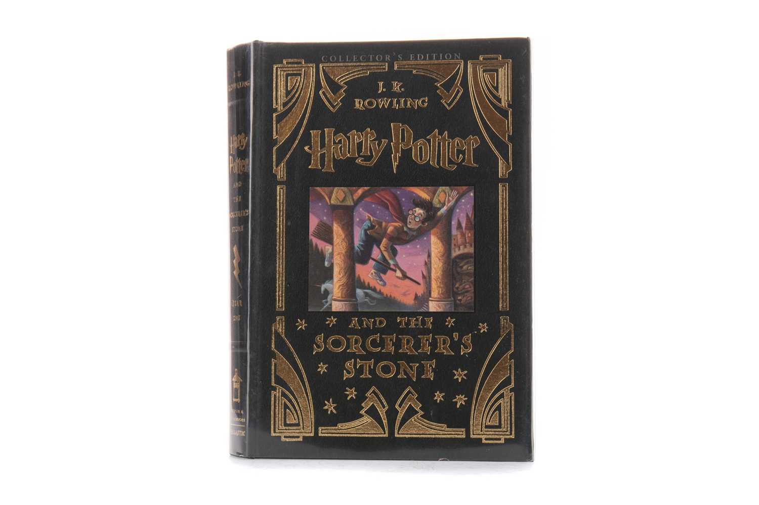 Lot 277 - HARRY POTTER AND THE SORCERER'S STONE COLLECTOR'S EDITION