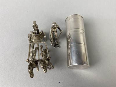 Lot 60A - A LOT OF THREE ITEMS OF CONTINENTAL SILVER
