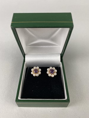 Lot 90A - A PAIR OF NINE CARAT GOLD EARRINGS