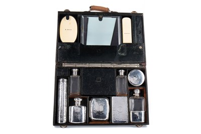 Lot 8 - A GOOD AND EXTENSIVE GENTLEMAN'S TRAVELLING VANITY AND ACCESSORIES SET