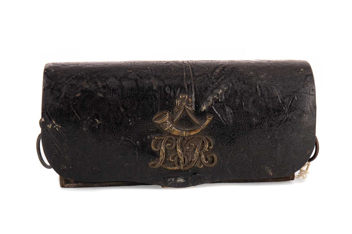 Lot 16 - A LATE 19TH/EARLY 20TH CENTURY LEATHER CASED AMMUNITION POUCH