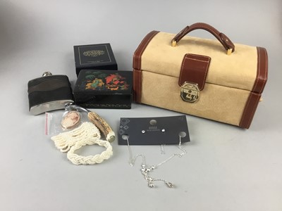 Lot 644 - A COLLECTION OF COSTUME JEWELLERY