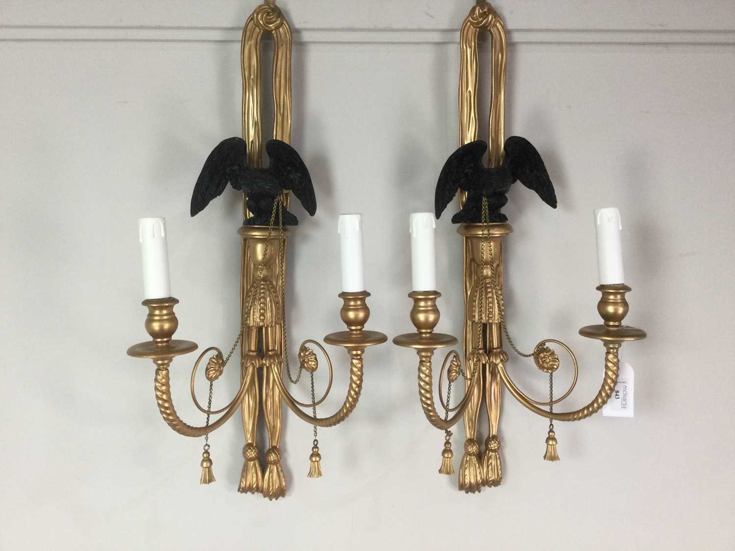 Lot 843 - A PAIR OF REPRODUCTION GILTWOOD WALL SCONCES