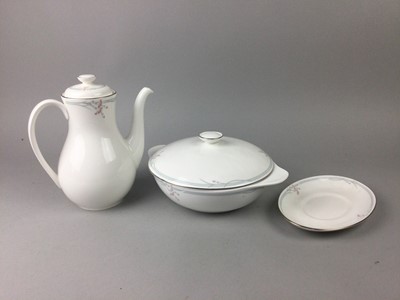 Lot 26 - A ROYAL DOULTON 'CARNATION' SERVICE AND A MATCHING VASE