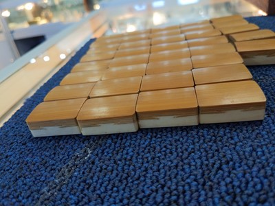 Lot 1083 - A LATE 19TH/EARLY 20TH CENTURY CHINESE MAHJONG SET