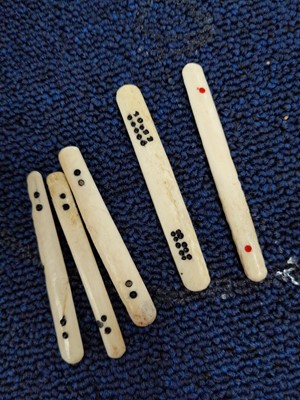 Lot 1083 - A LATE 19TH/EARLY 20TH CENTURY CHINESE MAHJONG SET