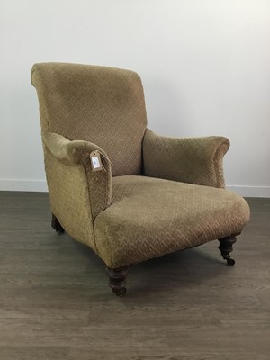 Lot 745 - A LATE 19TH/EARLY 20TH CENTURY UPHOLSTERED ARM CHAIR
