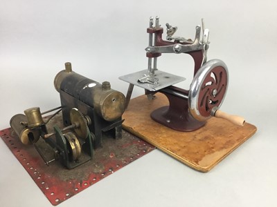 Lot 156 - A VINTAGE STEAM MODEL STATIONARY ENGINE  AND OTHER ITEMS