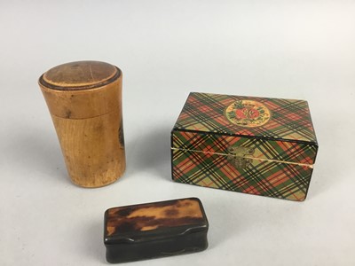 Lot 41 - A MAUCHLINE 'VICTORIA' TARTANWARE BOX, ANOTHER MAUCHLINE BOX AND A SNUFF BOX