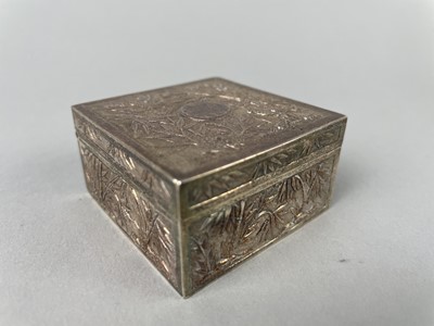 Lot 59 - A SMALL 19TH CENTURY CHINESE SILVER TRINKET BOX