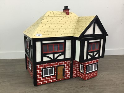 Lot 265 - A VINTAGE DOLLS HOUSE AND OTHER TOYS