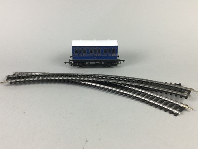 Lot 110 - A GROUP OF MODEL RAILWAY