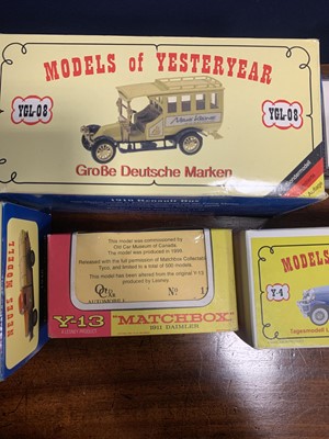 Lot 863 - A COLLECTION OF DIE-CAST MODELS