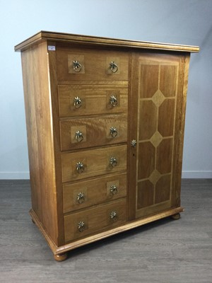 Lot 285 - A 20TH CENTURY CABINET