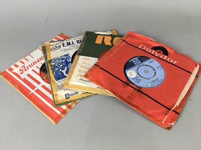 Lot 301 - A LOT OF VARIOUS 45'S SINGLE RECORDS