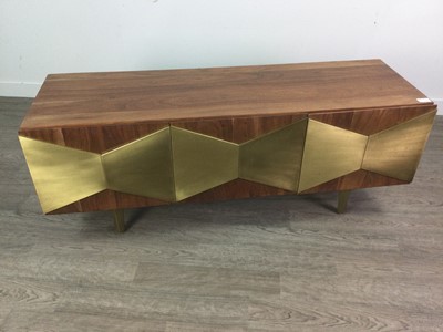 Lot 123 - A RETRO STYLE SIDEBOARD