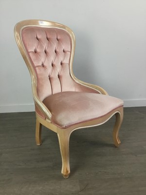 Lot 359 - A BALLOON BACK BEDROOM CHAIR