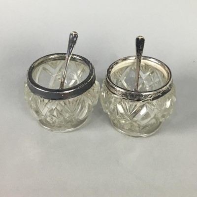 Lot 361 - A PAIR OF SILVER COLLARED MUSTARD POTS AND SPOONS AND OTHER ITEMS