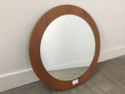 Lot 409 - A RETRO CIRCULAR MIRROR, THREE OTHER MIRRORS AND A FRAME