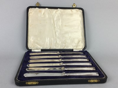 Lot 100 - A SET OF SIX SILVER HANDLED DESSERT KNIVES ALONG WITH FIVE FURTHER