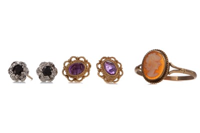 Lot 468 - A COLLECTION OF GEM SET JEWELLERY