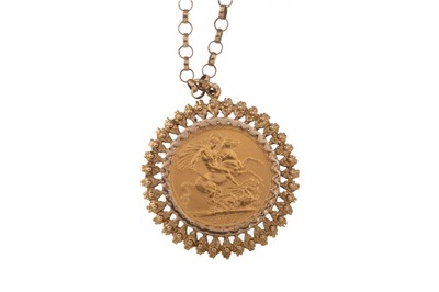 Lot 22 - AN ELIZABETH II GOLD SOVEREIGN PENDANT DATED 1982