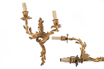 Lot 720 - A PAIR OF GILT METAL WALL SCONCES