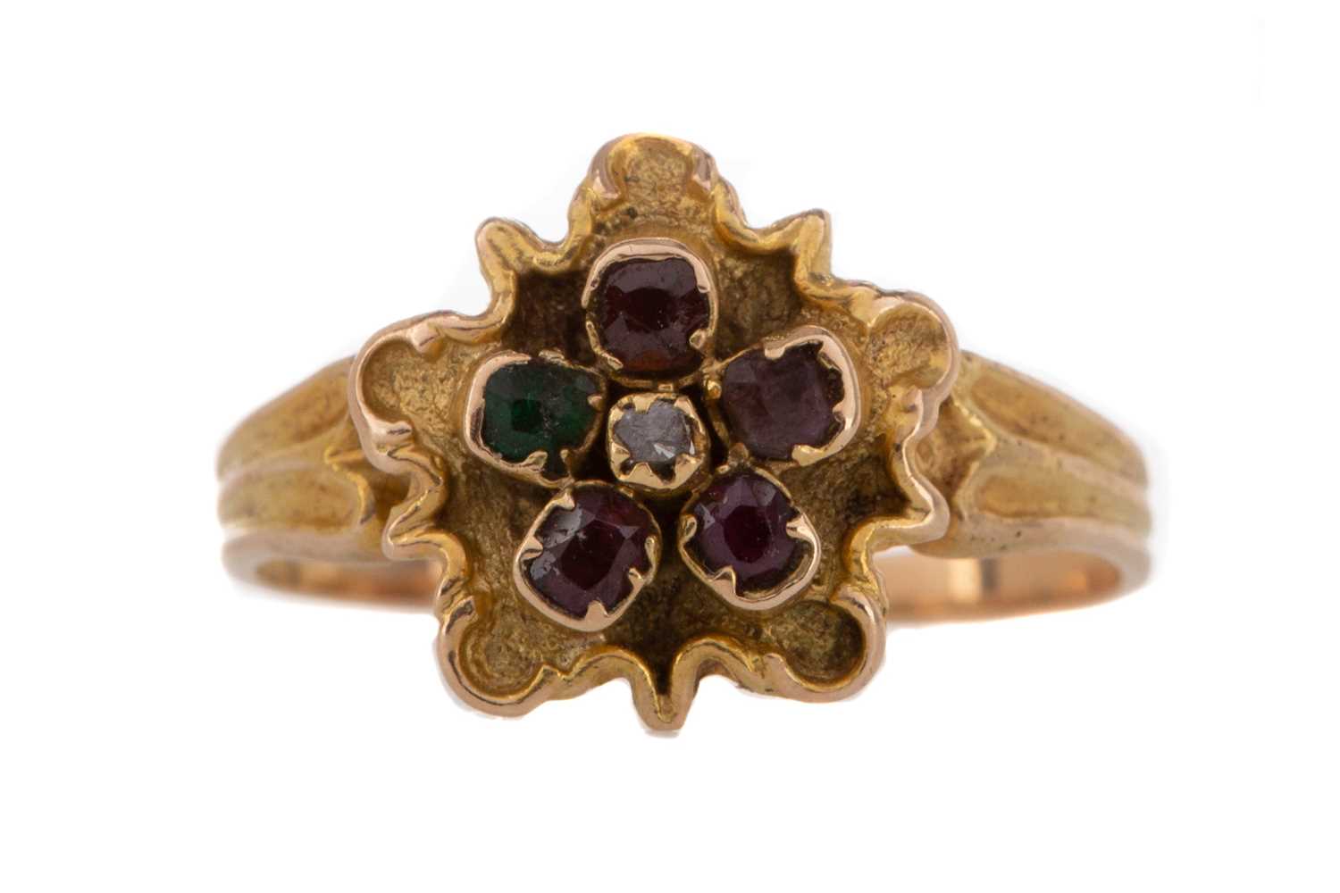Lot 409 - A GEM SET AND DIAMOND FLOWER CLUSTER RING