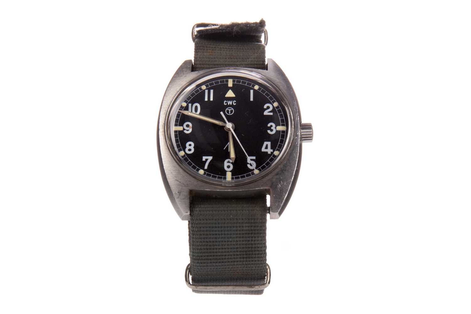Lot 833 - A GENTLEMAN'S CWC 1976 MILITARY STAINLESS STEEL MANUAL WIND WRIST WATCH